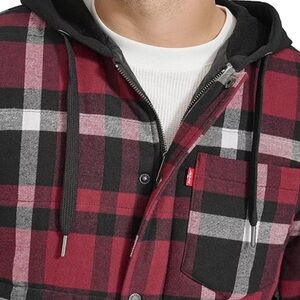 NWOT Levi’s Men's Plaid Quilted Hooded Shirt Jacket